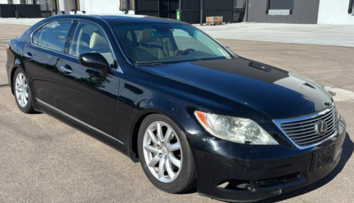 2009 LEXUS LS 460L - SUNROOF!