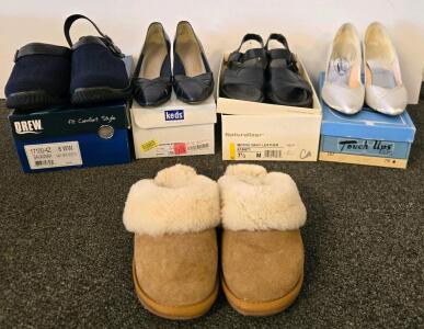Drew Savannah 8 WW Navy Orthopedic Clogs, Naturalizer 7.5 Sandals, Joyce & Touch Ups Dress Shoes Lot