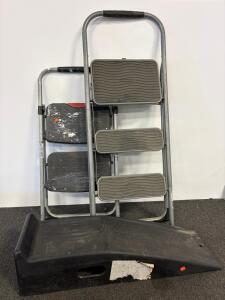 Werner StepRight 2-Step 222-6 Folding Step Ladder & Rubbermaid 3-Step Stool, 225lb Capacity