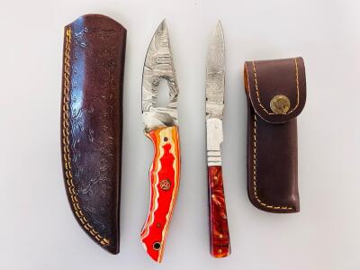 Custom Damascus Steel Knife Set &ndash; Bear Cutout Skinner & Paring, Wood/Resin Handles, Leather Sheaths