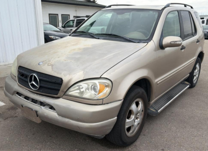 2005 MERCEDES ML 320 - AWD!