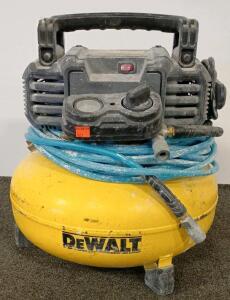 DeWalt 6-Gallon Pancake Air Compressor 165 PSI, 2.6 SCFM, 78.5 dBA, Oil-Free, Electric W/ Hose Tested and Works Great