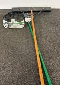 Laclede PL Type Tire Chains With Bag, Angled Indoor Broom & 24" Push Broom
