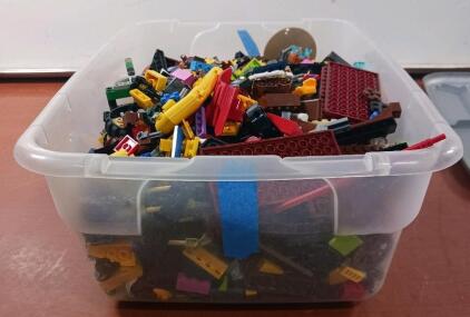 Large LEGO Mixed Lot, 600&ndash;900 Pieces, Bricks & Special Parts, Storage Bin Included