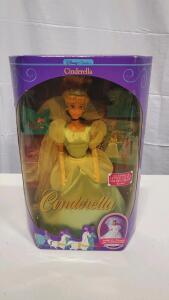Disney Classics Cinderella Doll Mattel 14652 w/ Golden Book Ballgown/Wedding Gown 1991 NRFB