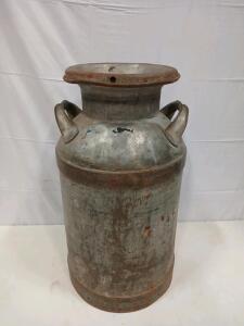Vintage Galvanized Steel Milk Can 10 Gallon, Classic Dairy P75, Lid Included, Rust Patina