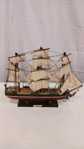 Handcrafted Wooden Scale Model Ship &ndash; Wanderer Whaling Ship 1841 &ndash; 24&rdquo; Display w/ Plaque & Stand