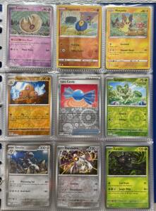 Huge Binder Of 160+ Pok&eacute;mon Cards W/ Tons Of Holos And Rares