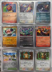 Huge Binder Of 160+ Pok&eacute;mon Cards W/ Tons Of Holos And Rares