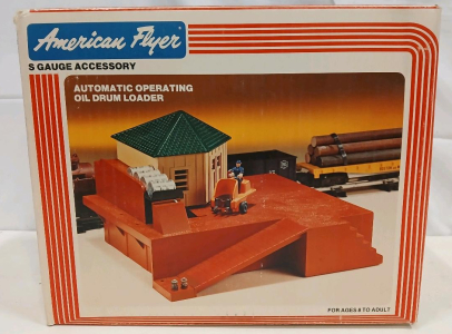 American Flyer S Gauge 4-2300 Automatic Operating Oil Drum Loader with Box, Remote, 1980s