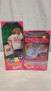 Shopping Spree Barbie 12749 & Slumber Party Barbie 12748, Mattel, 1994, FAO Schwarz Exclusive, Mint