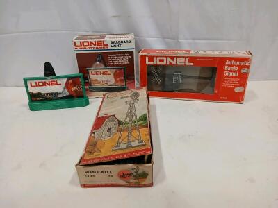 Lionel Automatic Banjo Signal 6-2140, Billboard Light O/O27, Plasticville Windmill 1408, Boxed