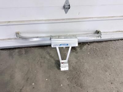 Werner AC78 QuickClick Ladder Stabilizer, Aluminum, 44" Span, 375 lb Capacity, Fits Extension Ladders