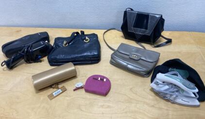 Rowenta Compact Travel Iron with Dual Voltage, Case, 1000W, Lightweight Portable/ Purses and More
