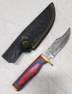 (1) Fixed Blade Damascus Steel Utility Dagger With Wood And Metal Handle And Sheath