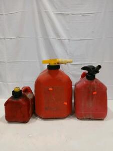 Blitz 2 Gallon (7.81L) Red Plastic Gas Can, Childproof Spout, UL/EPA Listed, Made in USA