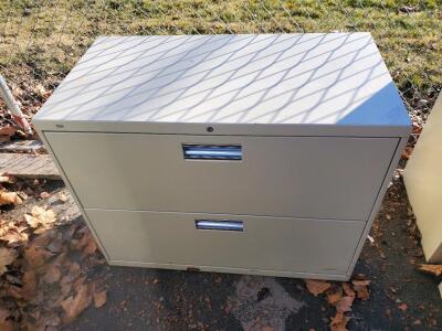 2-Drawer Metal Lateral Filing Cabinet, Light Gray, Locking Mechanism Approx. 36x18x28 inches (91x46x71 cm