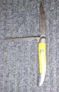 (1) Vintage Imperial Providence R.I. - 2-Blade Yellow Handled Folding Toothpick / Fish Scaler Pocket Knife