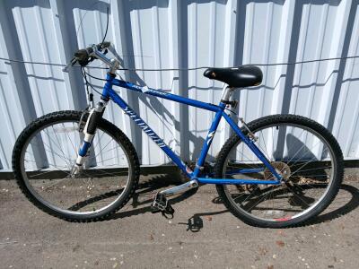 Specialized Rockhopper Mountain Bike, 26" Wheels, Rock Shox Jett Fork, 3x7 Drivetrain, Blue