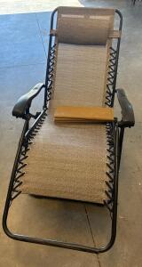 Folding Zero-Gravity Lounge Chair, Steel Frame, 280 lb Capacity, Polypropylene, Cushion, RN 87077