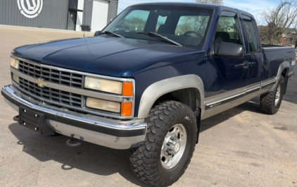 1998 CHEVROLET SILVERADO 2500 - 4x4!