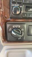 2002 NISSAN PATHFINDER - SUNROOF! - 17