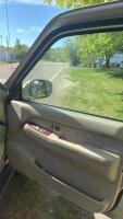 2002 NISSAN PATHFINDER - SUNROOF! - 22