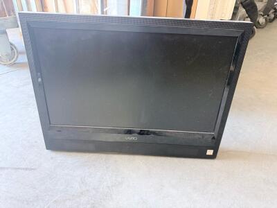 Vizio VW32LHDTV10A 32" LCD HDTV, 1366x768 Resolution, 2 HDMI Ports