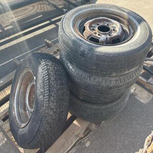 Set of 4 Steel 15" Wheels w/ 205/70R15 Tires 5-Lug, Fits Passenger Car, Mixed Brands