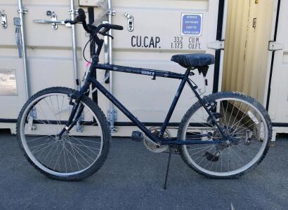 AutoBike Mountain Bike, 26" Wheels, 18-Speed Shimano Gears, Alloy V-Brakes, Blue