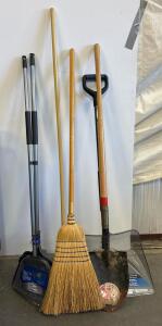 Garant Power Blade Snow Shovel, Poly Blade, D-Handle, 18 in, Various Brooms, Wooden Handel Shovel