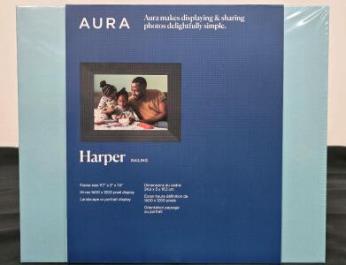 Aura Harper Railing 9" Digital Photo Frame, 1600x1200 Resolution, Wi-Fi Enabled