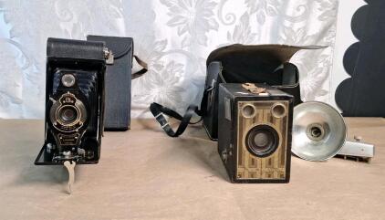 (1) Vintage Eastman Kodak No 2-A Folding Cartridge Folding Camera W/ Case, Patent 1-8-1910 to 1-7-1913 & (1) Vintage Kodak Brownie Junior Six-16 Box Camera W/ Case & Flash