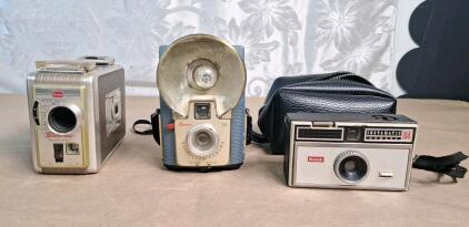 (1) Vintage Kodak Brownie 8mm Movie Camera, (1) Vintage Kodak Brownie Starflash Camera & (1) Vintage Kodak Instamatic 104 Camera