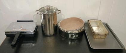 VillaWare Waffle Maker, Stockpot, Cake, Loaf & Springform Pans, Baking Sheet &ndash; 9 Piece Set