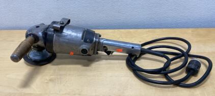 Black & Decker 4099 Industrial 7" Sander, 120V, 13A, 5000 RPM, Serial 140283 ( Powers On )