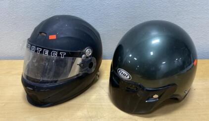Pyrotect Full-Face Racing Helmet Black & THH Open-Face Motorcycle Helmet XL DOT Green