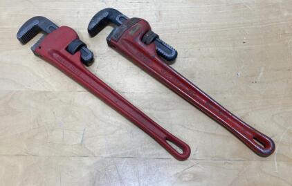 RIDGID 18&rdquo; Heavy Duty Pipe Wrench with 2.5&rdquo; Jaw Capacity, Red Enamel, Cast Iron, Set of Two