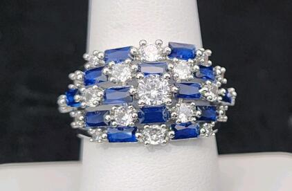 (1) Size 8 Blue And White Sapphire Ring