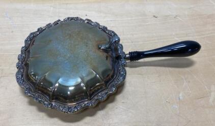 Vintage International Silver Countess Silent Butler 6223 &ndash; Ornate Silverplate Crumb Catcher