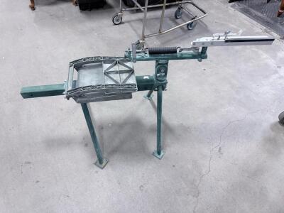 Manual Clay Pigeon Thrower, Adjustable Angle 5&deg;&ndash;35&deg;, Steel Construction