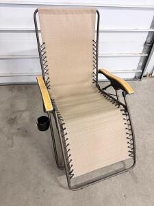Zero Gravity Recliner Lounge Chair, Beige Mesh, Cup Holder, Folding Outdoor Patio