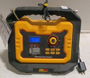 EverStart Maxx J5CPDE 1200A Jump Starter with 500W Inverter and 120 PSI Compressor