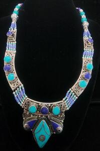(1) Beautiful Natural Turquoise And Blue Lapis Lazuli Large Necklace
