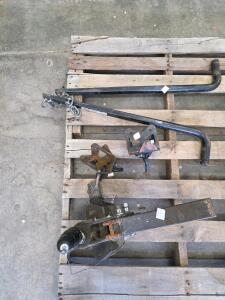 Blue Ox Tow Bar Bracket/Base Plate Component, Steel Construction, Bolt-On Mount, Includes Hardware