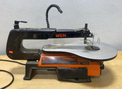 WEN 3920 16-Inch Variable Speed Scroll Saw, 2" Cutting Thickness, Table Tilts 45&deg; ( Powers On )