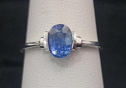 (1) Size 6.5 Oscar Friedman Oval Blue Sapphire .925 Silver Ring