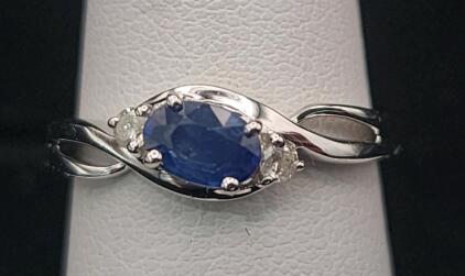 (1) Size 6.5 Oscar Friedman Sapphire And Diamond .925 Silver Ring