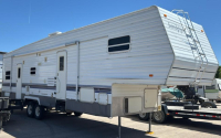 2004 FOREST RIVER SAND PIPER CAMPER -
