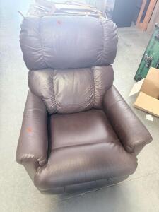 Manual Dark Brown Leather Recliner Chair with Manual Lever, Approx. 32.5" W x 36.6" D x 44.1" H